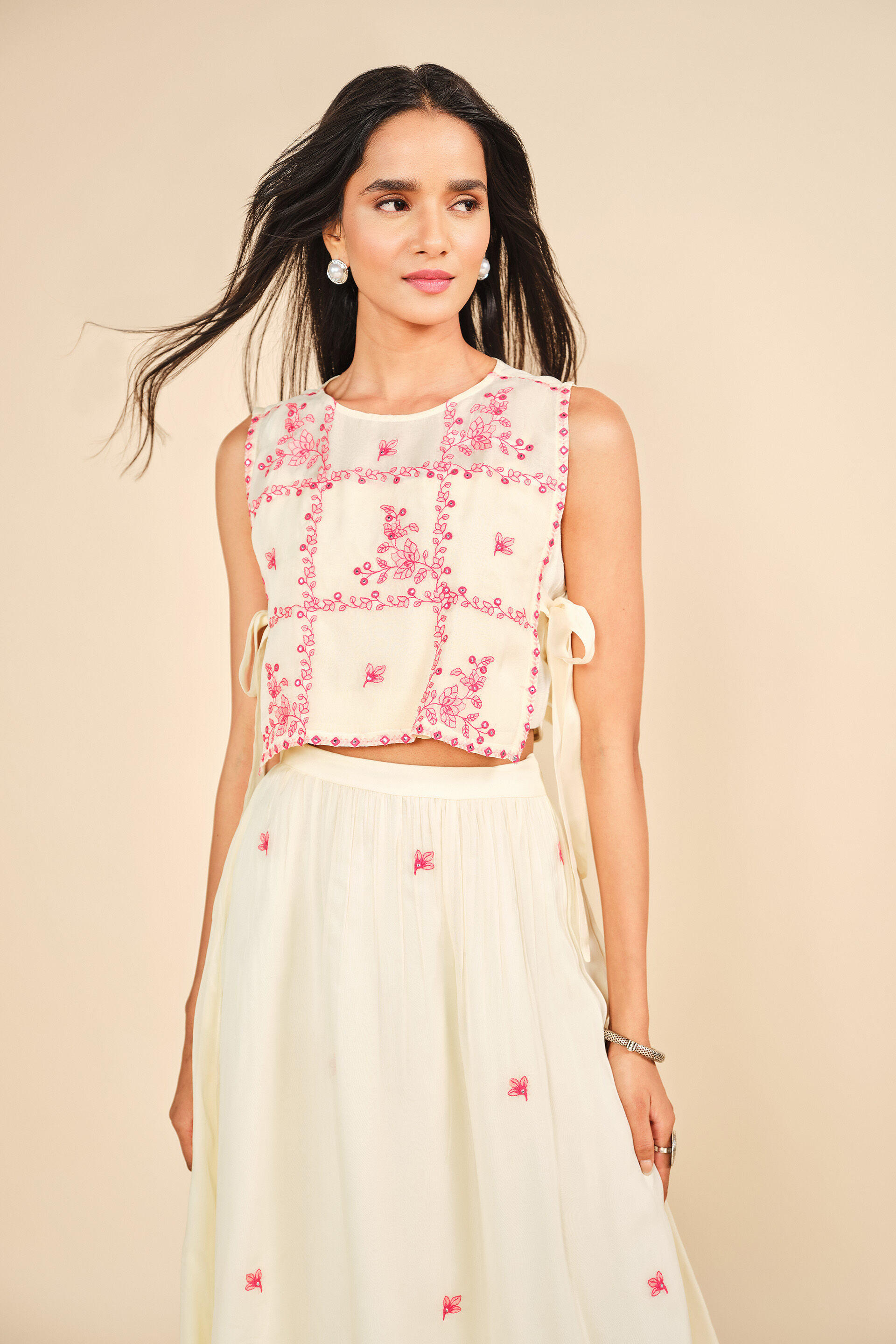Khushnoor Skirt Set, Off White, image 3